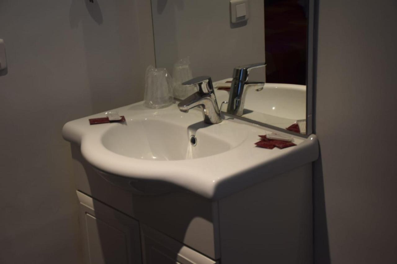 Hotel Residence Champerret Левалоа-Пере Екстериор снимка